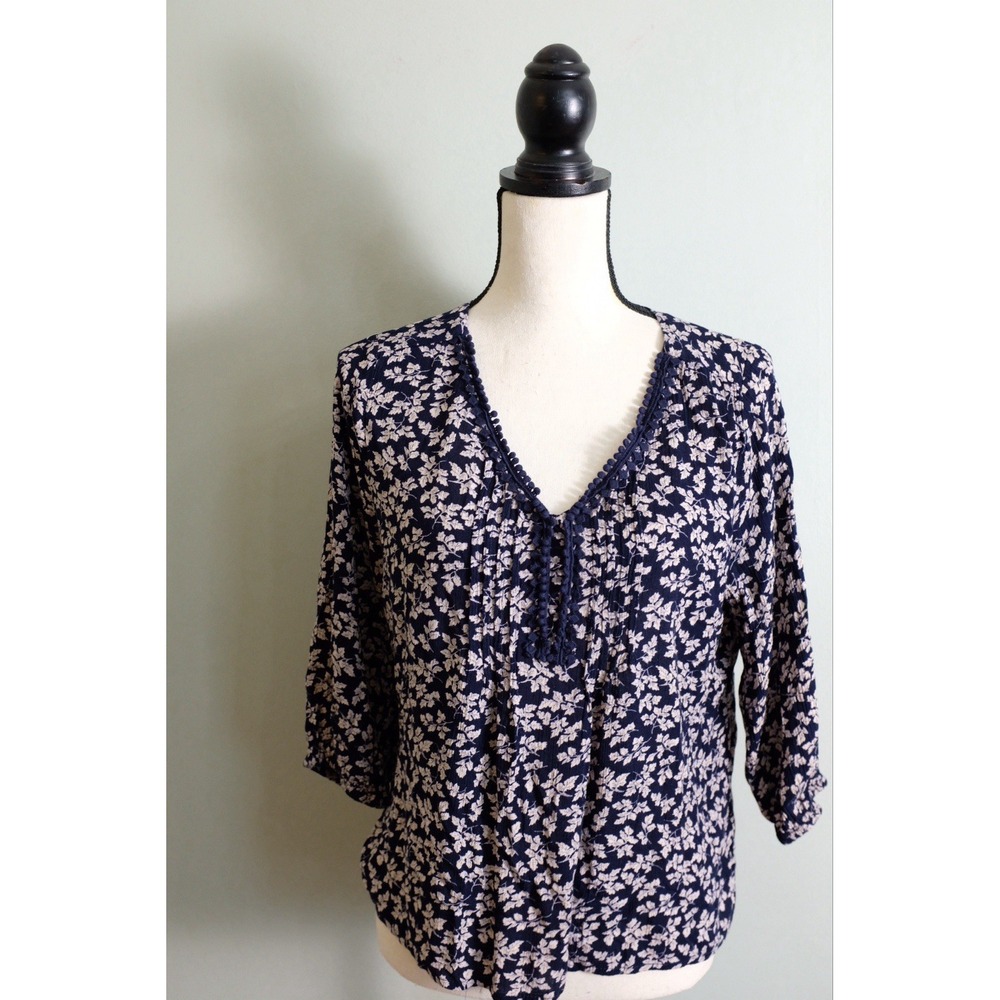 Sojourn Petite Top MP Navy Floral Romantic Cottagecore Boho English Countryside